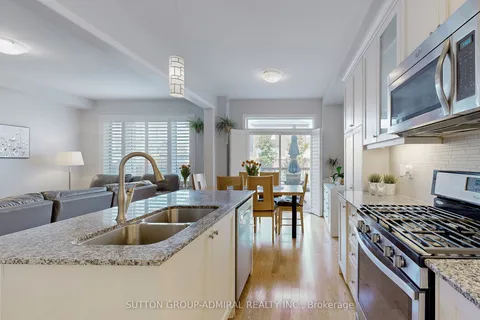 6 Andreeta Drive, ON L4H 4H4