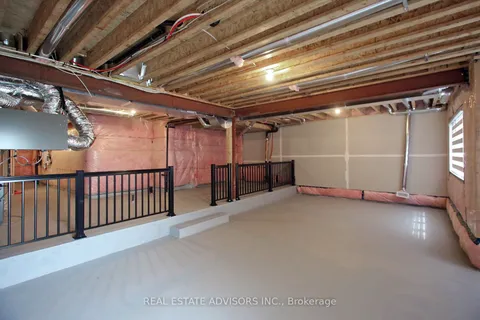 289 Ben Sinclair Avenue, ON L9N 0Z1