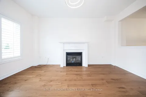 100 Ian Baron Avenue, ON L3R 5C3