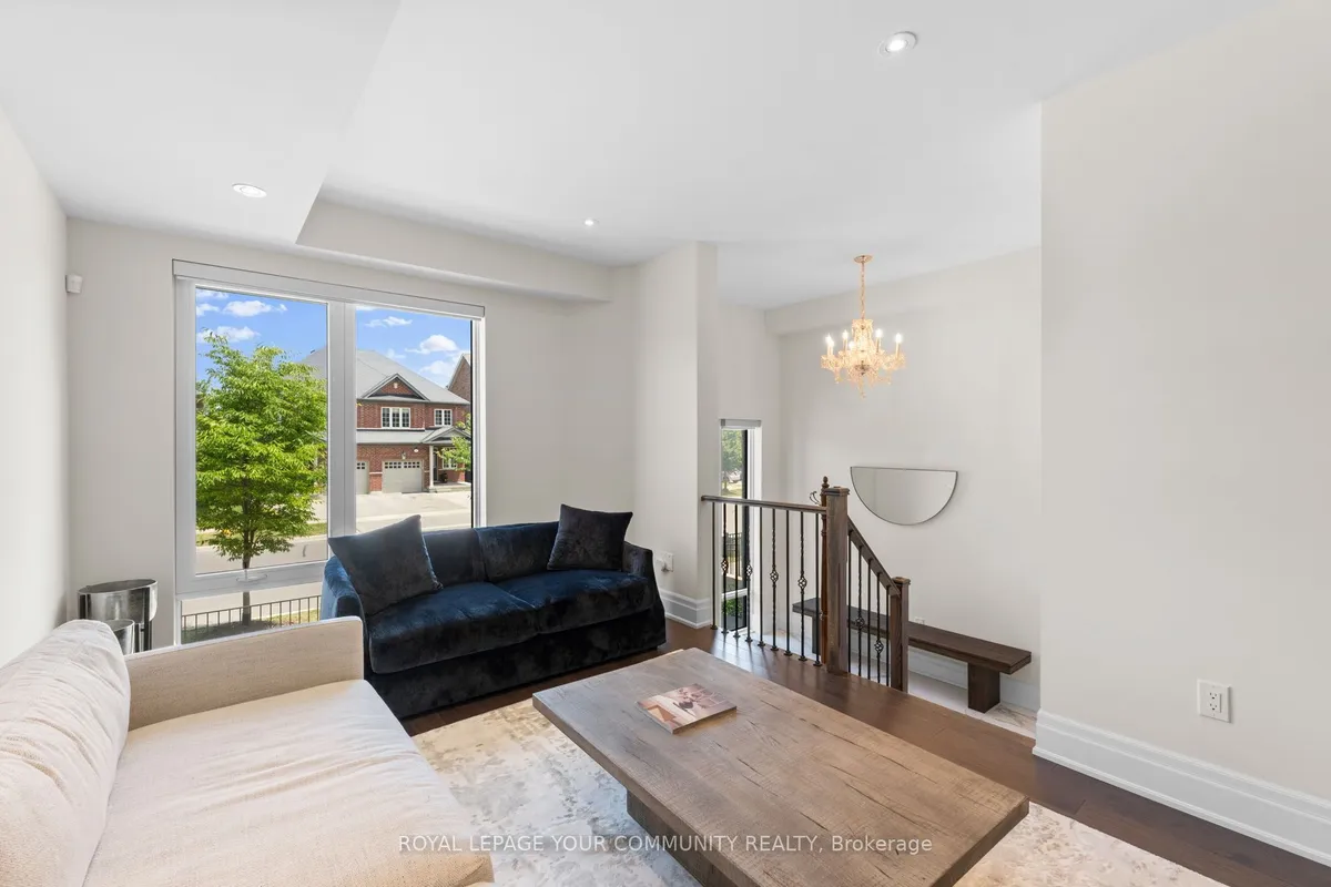 40 Crimson Forest Drive, ON L6A 4C4