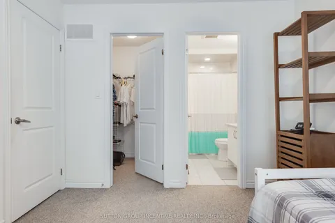 2271 Grainger Loop, ON L9S 0M9