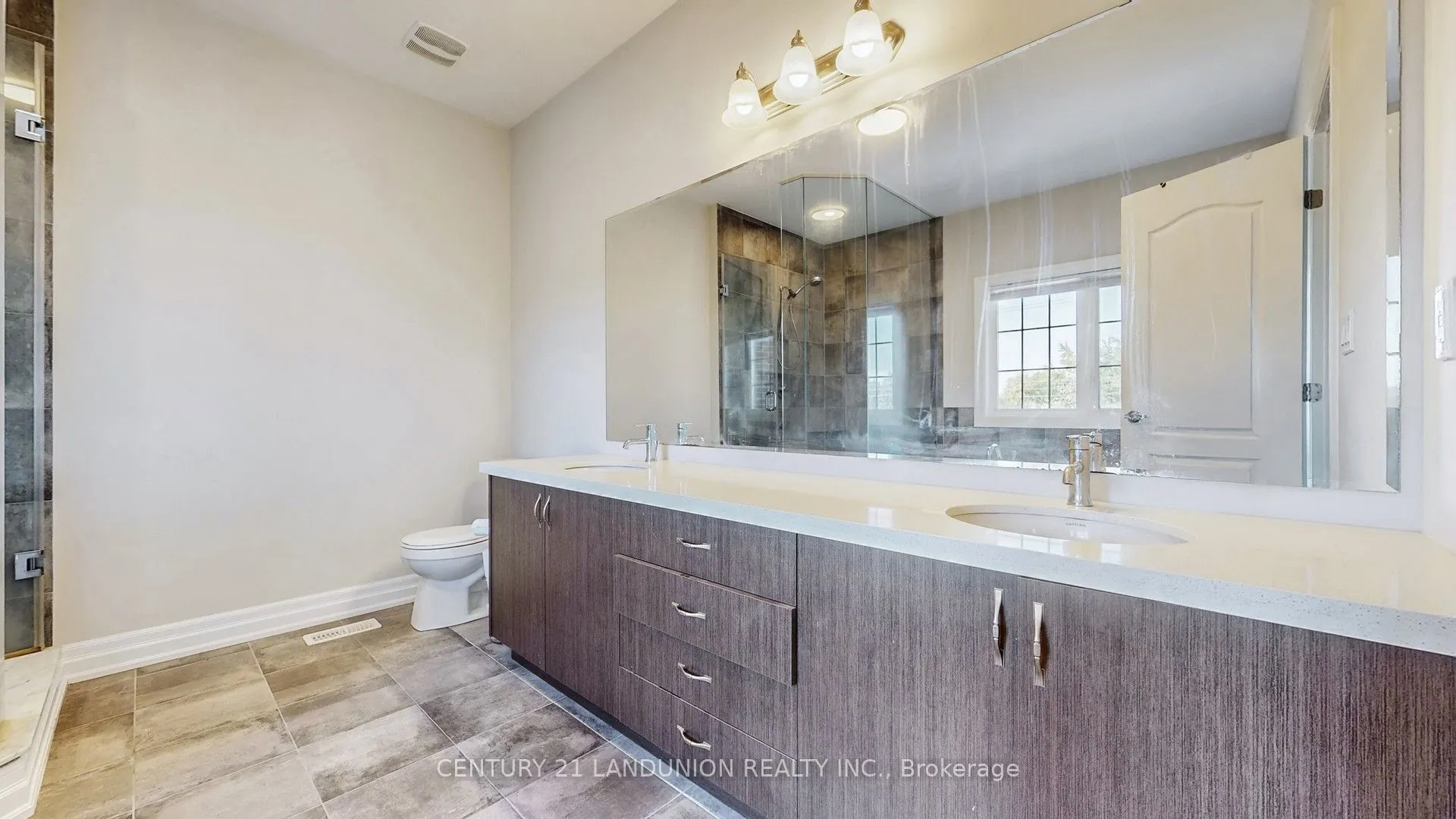 234 Touch Gold Crescent, ON L4G 3X5