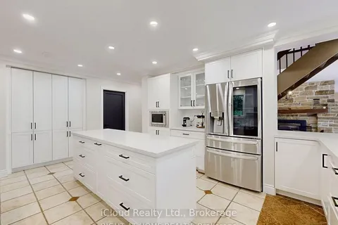 2580 LAKERIDGE Road, ON L9P 1R4