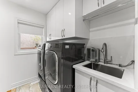 42 St Michele Place, ON L4H 2H8