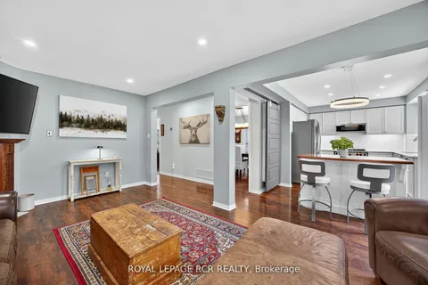 165 Bonny Meadows Drive, ON L4G 6N1