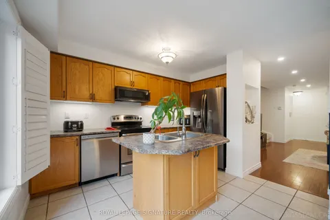 584 Willowick Drive, ON L3X 2A9