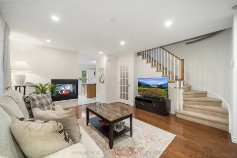 584 Willowick Drive, ON L3X 2A9