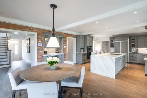 908 Vandorf Side Road, ON L4G 0N7