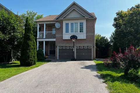 85 Watkins Glen Crescent, ON L4G 7P4