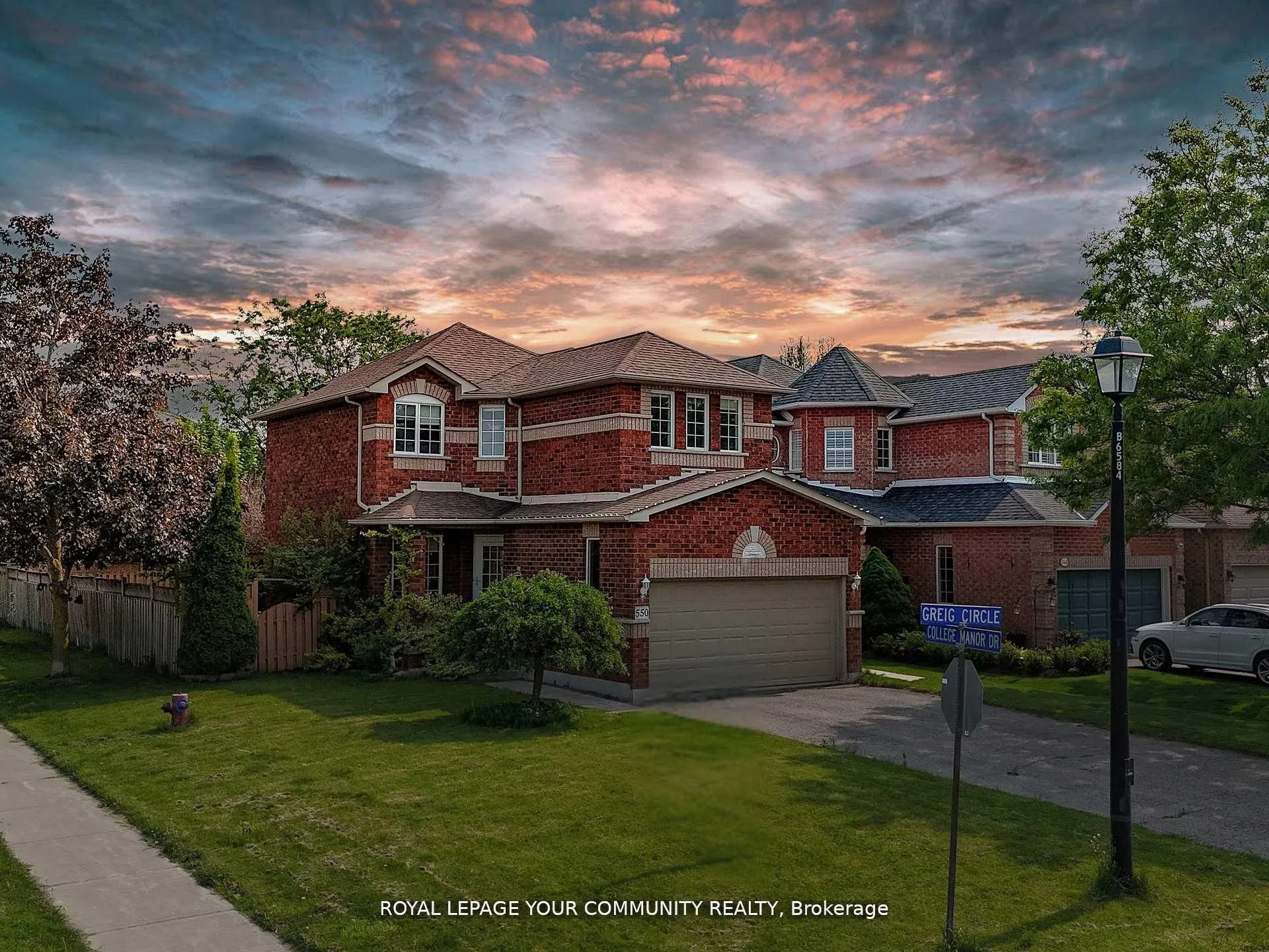 550 Greig Circle, ON L3Y 8S6