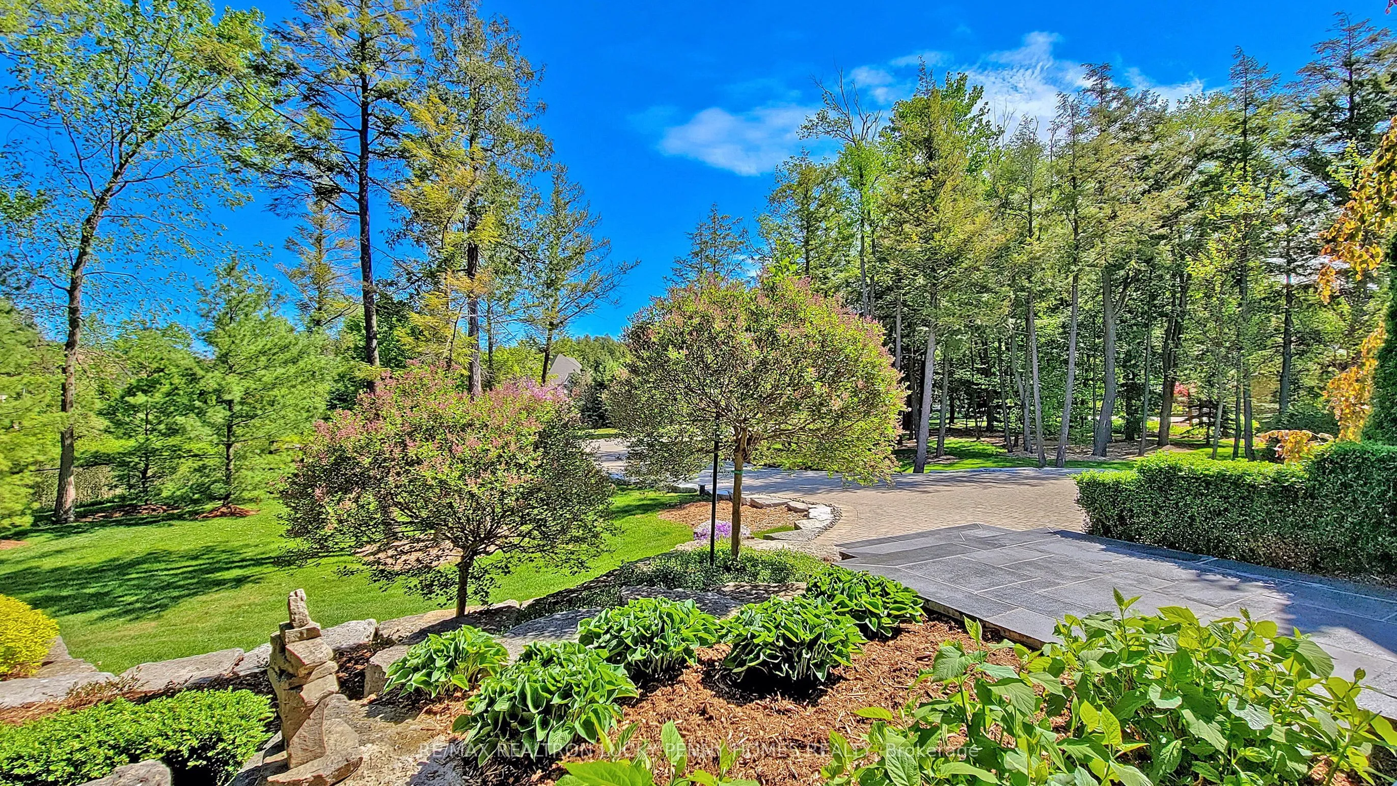 5 Riverstone Court, ON L0G 1V0