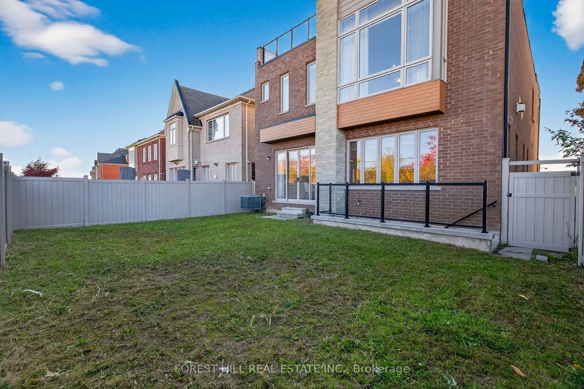 392 Farrell Road, ON L6A 4W8