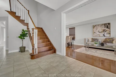 45 Stonemount Crescent, ON L0M 1B4