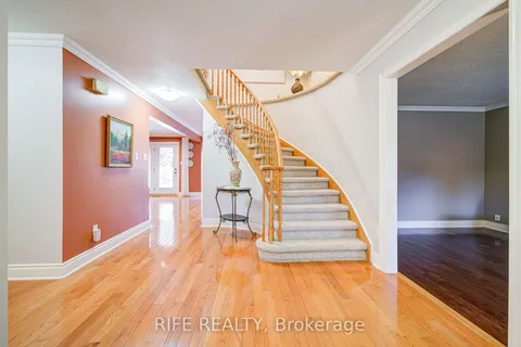 38 Longwater Chase, ON L3R 4A5