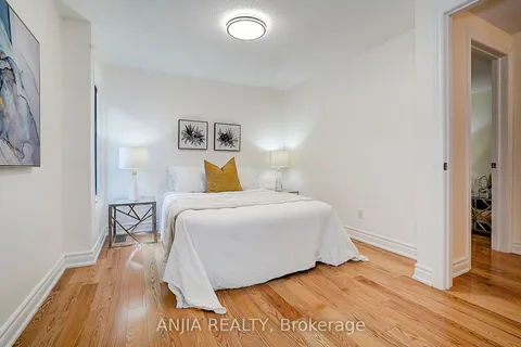 40 Foxglove Court, ON L3R 3Y3