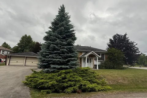 126 Cascade Circle, ON L4C 3H7