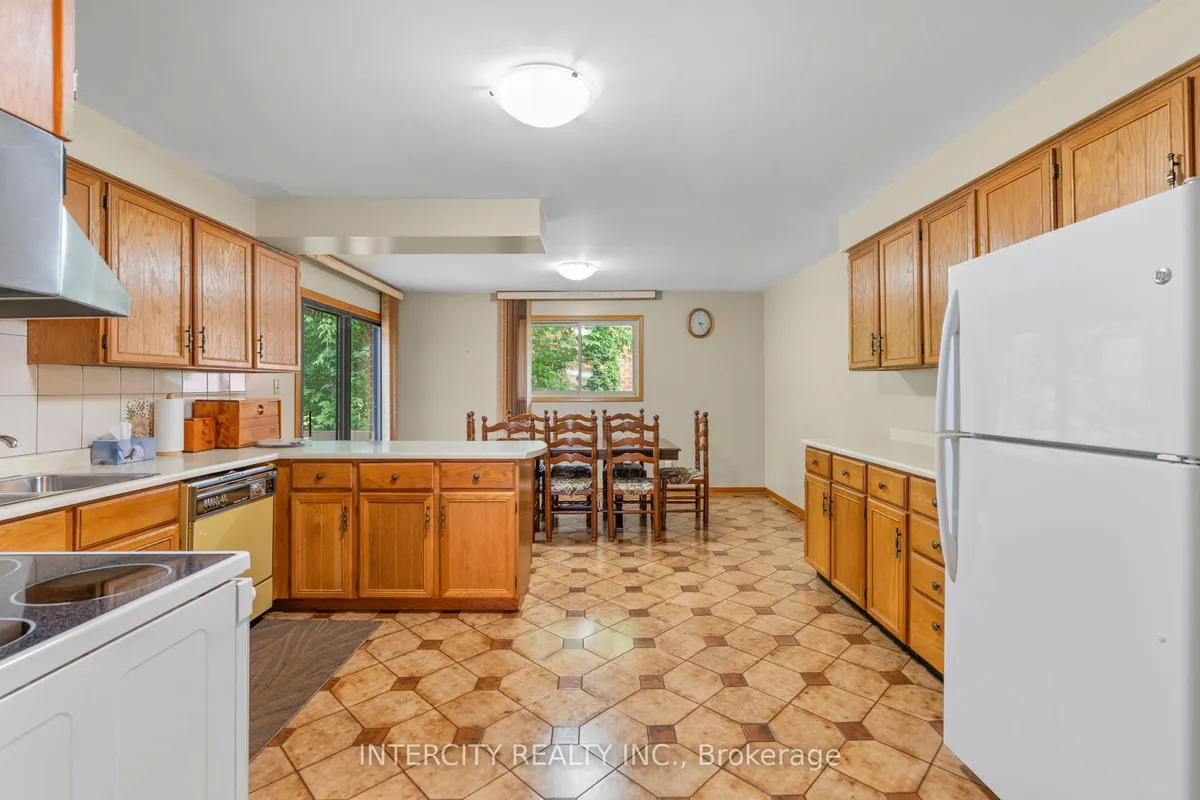 64 Brandy Crescent, ON L4L 3C7