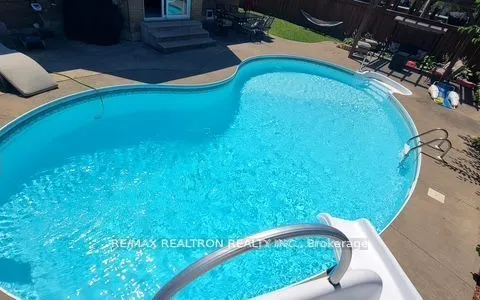 427 Mill Street, ON L4C 7X4