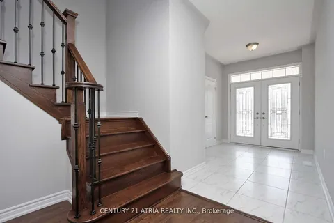 92 Sutherland Avenue, ON L3Z 4H4