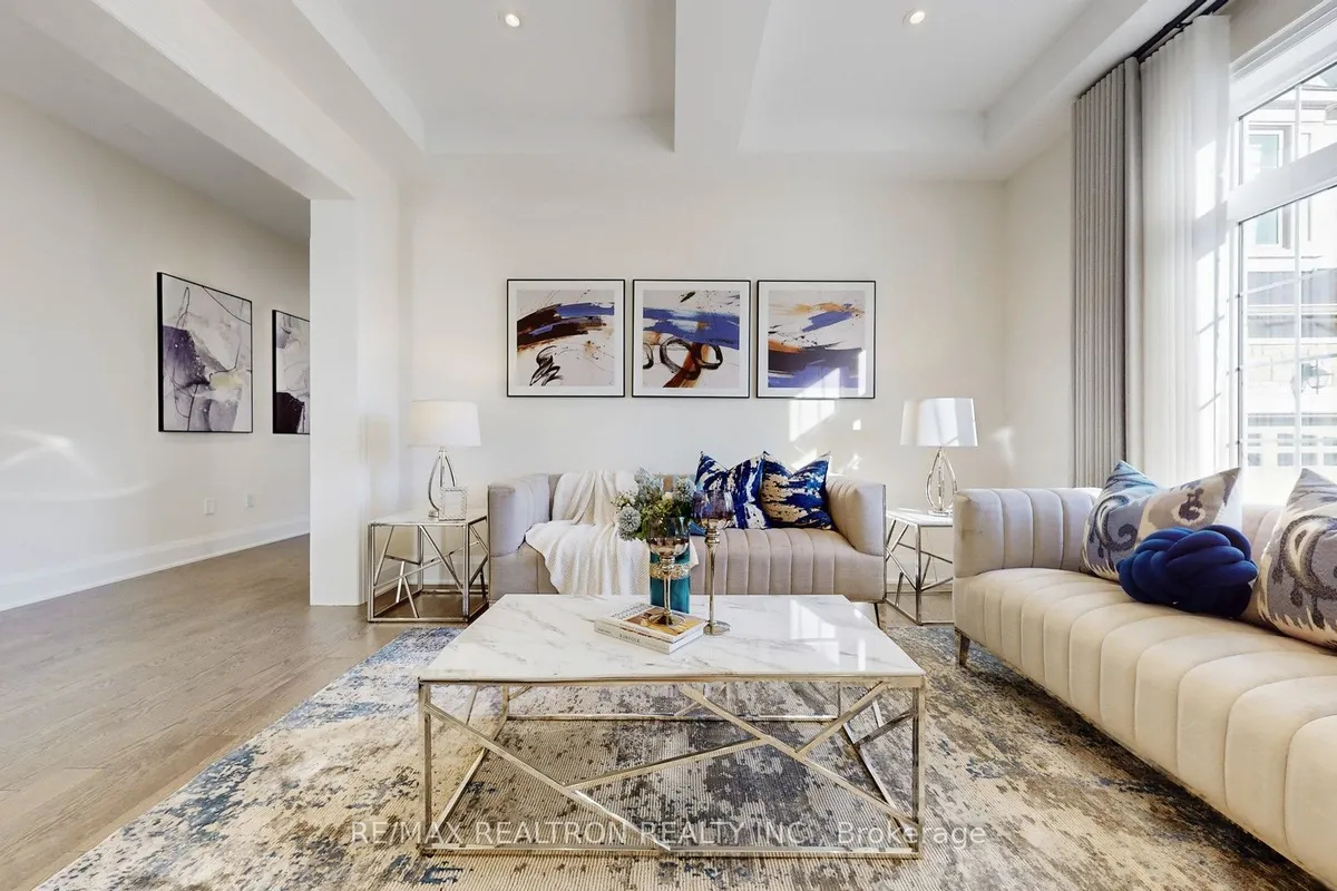 33 Upbound Court, ON L9N 0W5