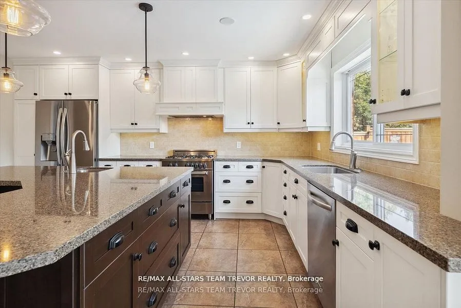 23 Litner Crescent, ON L4P 3V1