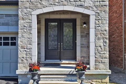 36 Strawbridge Farm Drive, ON L4G 0V3