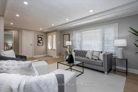 18 Riverview Circle, ON L9S 1M2