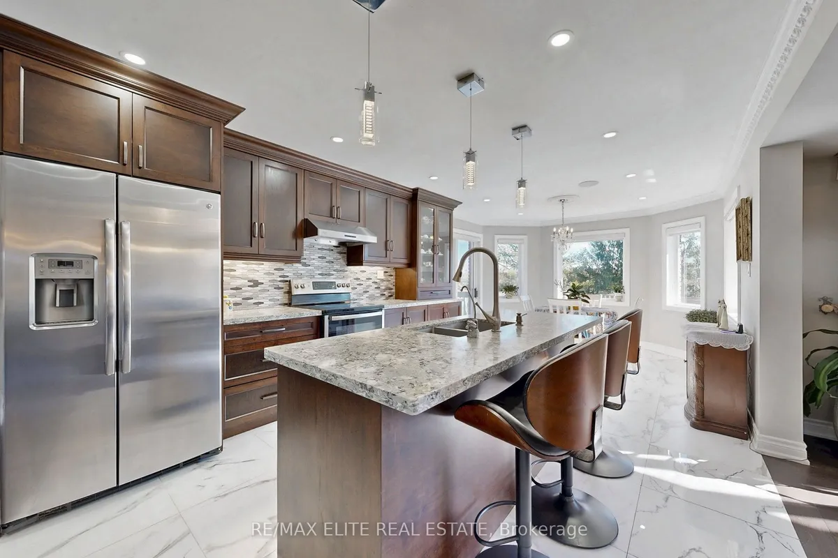 9 Island Lake Drive, ON L4A 3G7