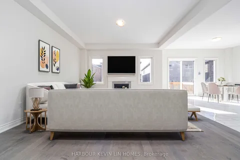 15 Monticola Avenue, ON L4B 0J1