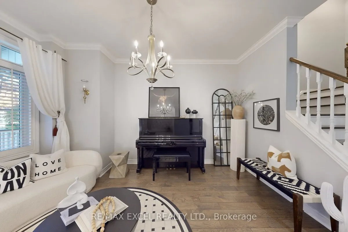 87 The Fairways N/A, ON L6C 2A7