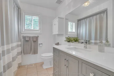 1328 Vincent Crescent, ON L9S 1Z8