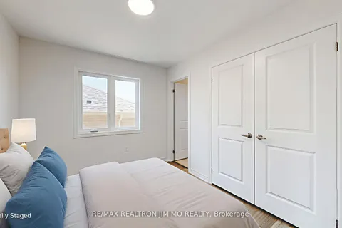 3 Big Canoe Drive, ON L0E 1R0