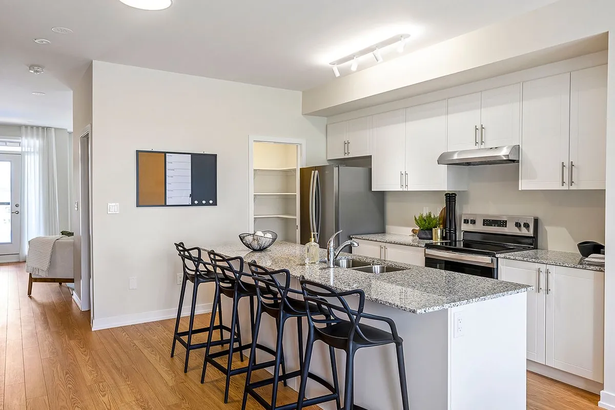 77 Flavelle Trail, ON L4L 0M6