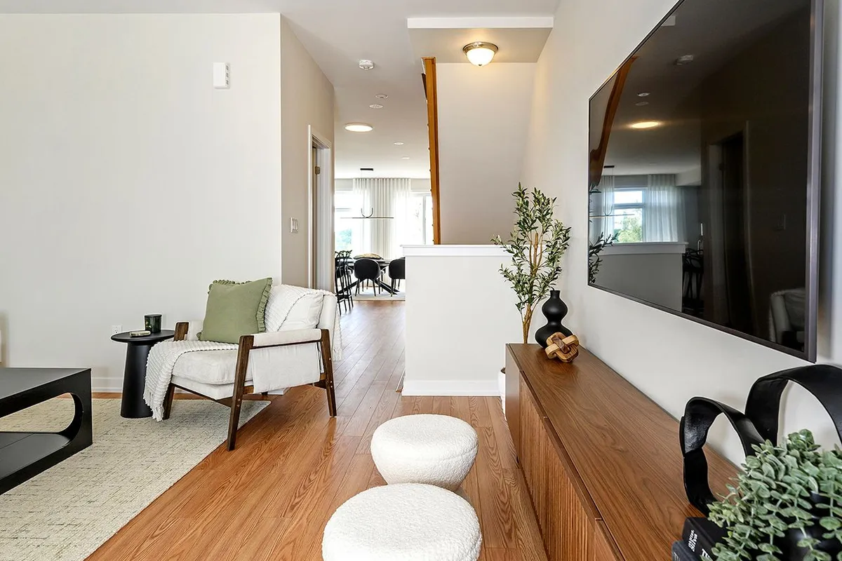 77 Flavelle Trail, ON L4L 0M6