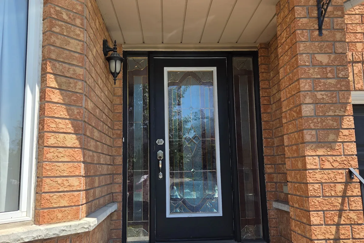 34 Royalpark Way, ON L4H 1J5