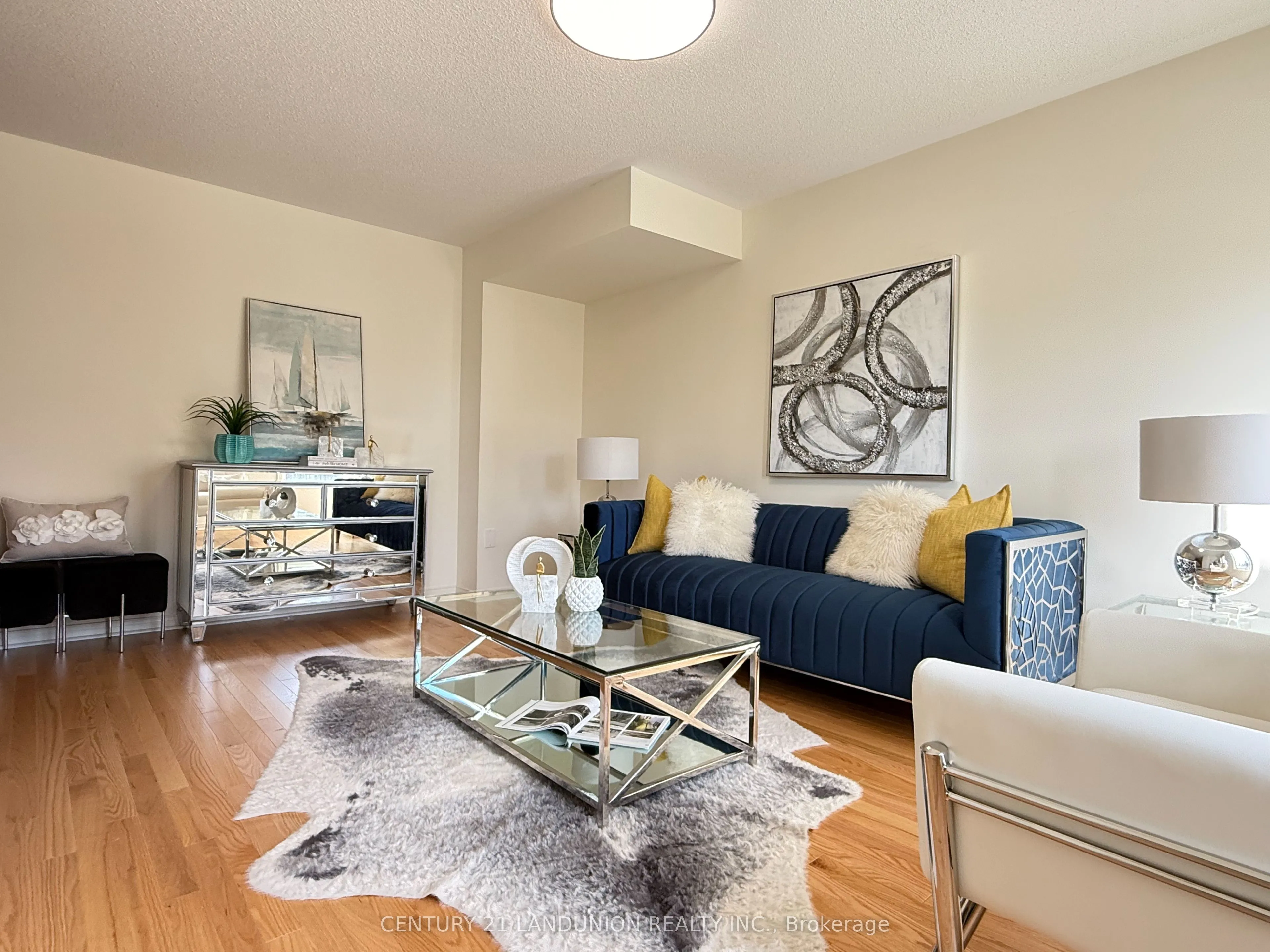 26 Mcalister Avenue, ON L4S 0L3