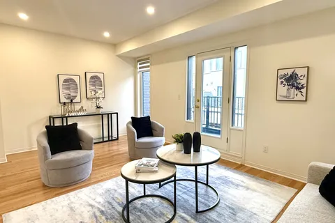 26 Mcalister Avenue, ON L4S 0L3