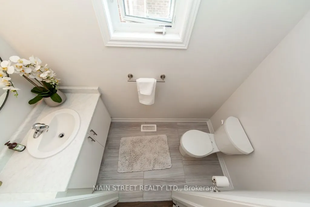 96 Big Canoe Drive, ON L0E 1R0