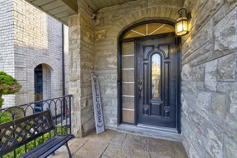 530 Vellore Woods Boulevard, ON L4H 2W3