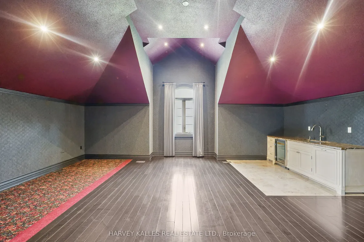 443 Dearbourne Avenue, ON L7B 1A3