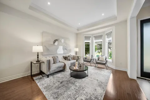 9 Larkin Avenue, ON L7B 0N8