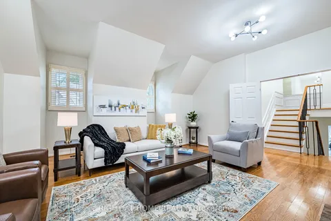 51 Redwood Lane, ON L3R 3Z1