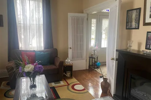 71 High Street, ON L0E 1R0