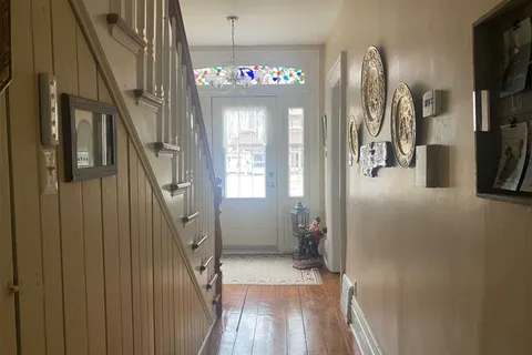 71 High Street, ON L0E 1R0