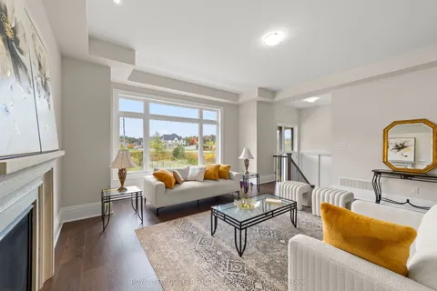 23 Kingwood Lane, ON L4G 3Z7