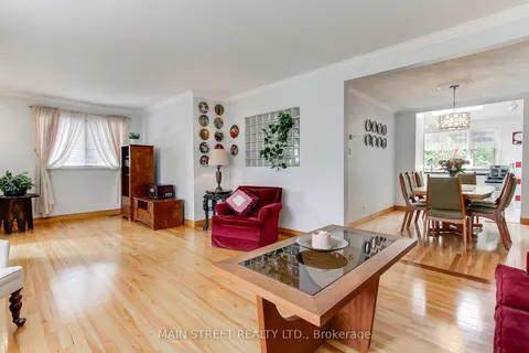 241 Andrew Street, ON L3Y 1H1