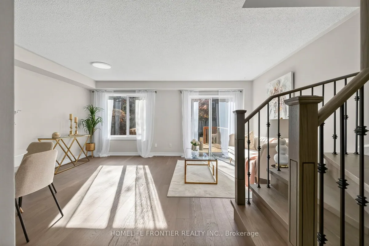 19 Bowler Street, ON L4G 7J2