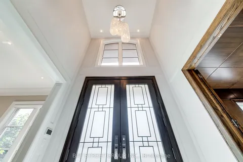 38 Kirk Drive, ON L3T 3L1