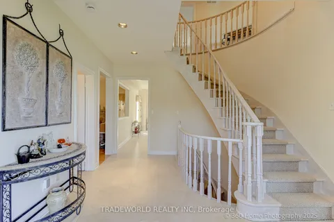 80 Eyer Drive, ON L6C 1S3