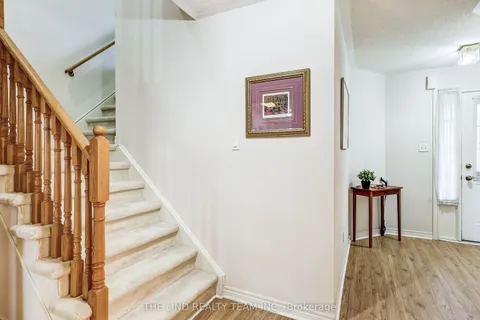 20 Hawtin Lane, ON L4G 7L4